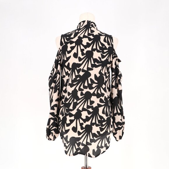 TRACY REESE 100% Silk Front Bow Cold Shoulder Bold Print Button Blouse Size 2 - Picture 4 of 9